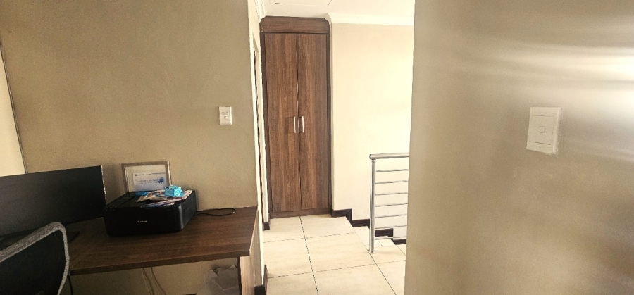 To Let 3 Bedroom Property for Rent in Cashan North West